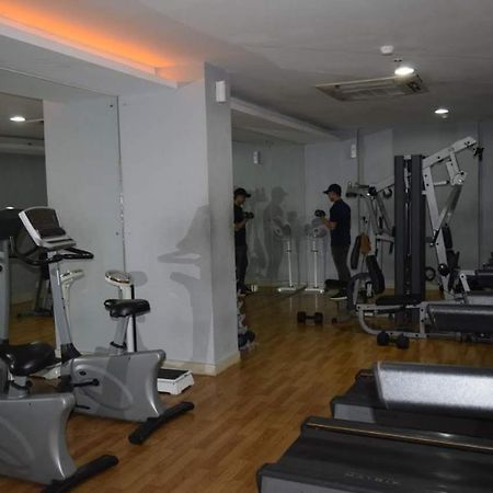 Apartemen Bassura City By Globy Property 雅加达 外观 照片
