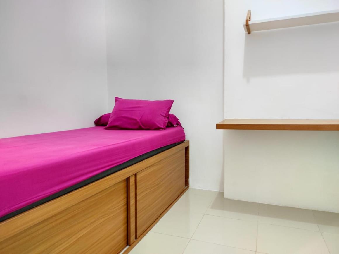 Apartemen Bassura City By Globy Property 雅加达 外观 照片