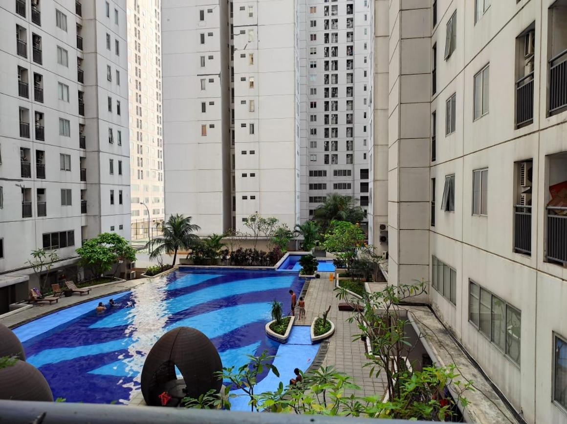 Apartemen Bassura City By Globy Property 雅加达 外观 照片